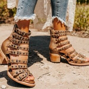 Freebird Cassandra Gladiator Sandals in Tan color